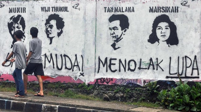 Rancangan Perpres HAM Jokowi menuai kritik lantaran dinilai menyediakan sarana 'pemutihan' bagi para pelaku pelanggaran HAM berat.