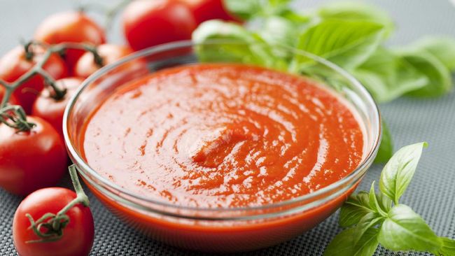 Saus tomat memang berguna untuk menambah rasa makanan jadi lebih nikmat. Namun kenyataannya, konsumsi berlebihan bisa 'membunuh' perlahan-lahan.