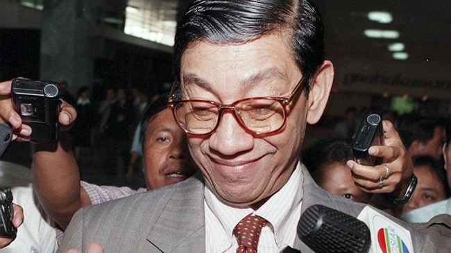 Marie Muhammad, mantan Menteri Keuangan RI, tutup usia Minggu (11/12) dini hari, sekitar pukul 01.30 WIB di Rumah Sakit Pusat Otak Nasional, Jakarta.
