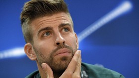 Barcelona Diguyur Uang Rakuten Berkat Gerard Pique