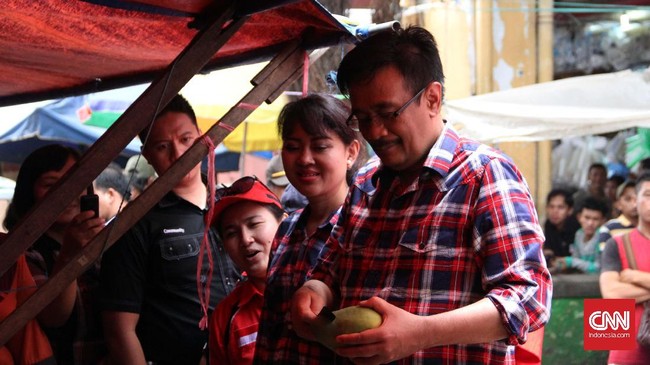 Calon Wakil Gubernur DKI Jakarta Djarot Saiful Hidayat menjalani pemeriksaan di Polda Metro Jaya sebagai saksi kasus penolakan kampanye.