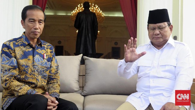 Massa fanatik pendukung Jokowi maupun Prabowo diyakini tak jauh berbeda dengan Pilpres 2014 silam. Lumbung swing voters jadi pertaruhan di Pilpres 2019.