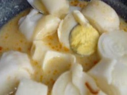 Mengenal Burgo Makanan Khas Palembang Lengkap Resep Adonan dan Kuahnya