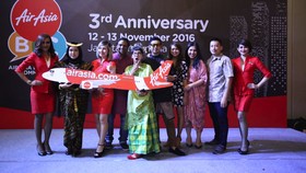 AirAsia Terbangkan 47 Blogger Asing ke Jakarta