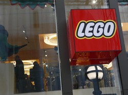 Uno hingga Lego akan Dibuat Dengan Bahan Daur Ulang