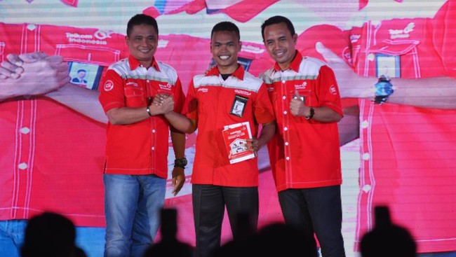 Chief Executive Officer  Telkom Group Alex J. Sinaga mengatakan, persaingan bisnis teknologi informasi komunikasi pada tahun 2017 tidak mudah.