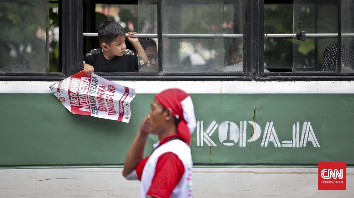 Parade Bhinneka Tunggal Ika 'Membara' di Jakarta