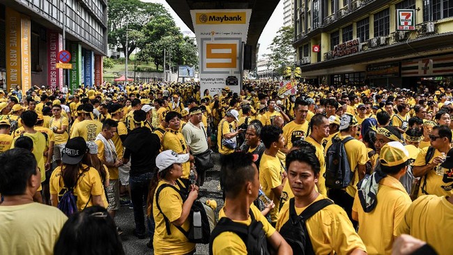 Aksi Bersih, Ribuan Warga Tuntut PM Malaysia Mundur