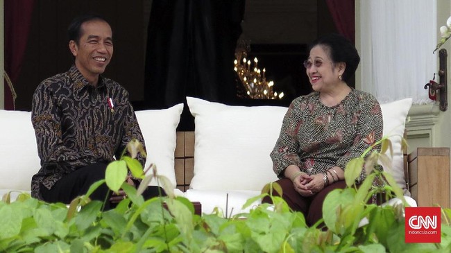 Megawati menyebut ingin bisa berkomunikasi karena KIH sudah tidak ada. Dua partai dalam KMP saat ini sudah masuk dalam pemerintahan.