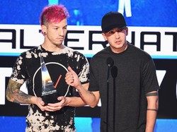 Album Twenty One Pilots Laris Manis, Jadi Si Paling Ngerock
