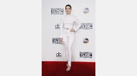 Halsey Dapat Penghargaan Khusus dari Organisasi Tunawisma