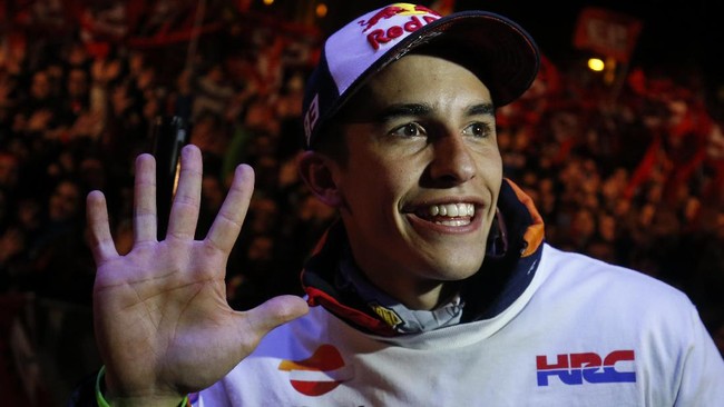 Sepuluh pebalap termasuk Marc Marquez dan Maverick Vinales akan beradu video game untuk mengisi kekosongan penundaan MotoGP 2020.