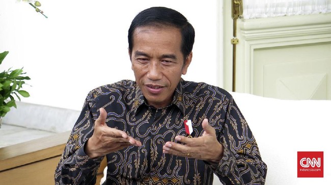 Walaupun meminta aparat waspada, namun Presiden Joko Widodo memastikan kondisi di Indonesia berlangsung aman.