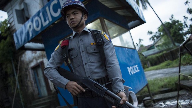 China menampung lebih dari 3.000 warga yang melarikan diri dari aksi kekerasan antara militer dengan kelompok etnis bersenjata di wilayah perbatasan Myanmar.
