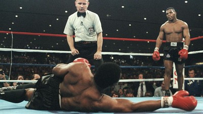 Duel Tyson vs Jones: Jual Beli Pukulan Sampai 3 Ronde