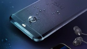 HTC 10 evo, Ponsel Layar Jumbo Tanpa Jack Audio 3,5mm