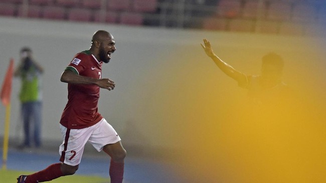 Lima menit jelang pertandingan berakhir, Stefano Lilipaly melesakkan tendangan keras yang membuahkan gol kemenangan Indonesia melawan Singapura.