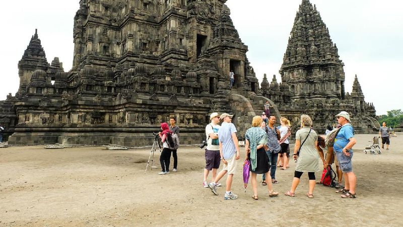 Pemilik travel agent Cimats Du Monde itu menilai branding Indonesia sangat unik dan berbeda.