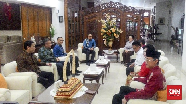 Pertemuan antara Megawati dengan Zulkifli Hasan berlangsung secara tertutup.