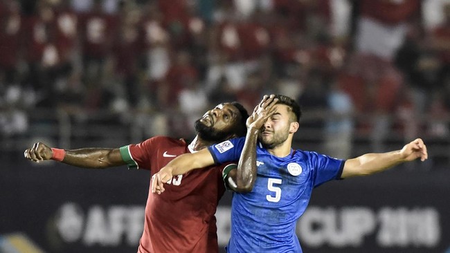 Alfred Riedl harus mencari kombinasi bek tengah yang sesuai setelah Yanto Basna dan Fachrudin dipastikan tak boleh berlaga di semifinal Piala AFF 2016.