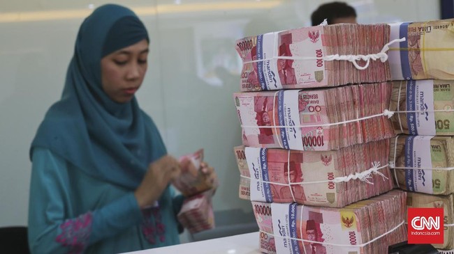 APBN 2017 mematok nilai tukar rupiah Rp13.300 per dolar, sementara Kepala BKF Suahasil Nazara menyebut angka tersebut akan meleset 1-2 persen.