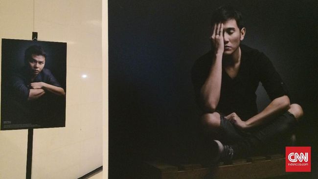'Suara Hati Lelaki', Pameran Foto Anti Kekerasan Perempuan Lebih dari 50 laki-laki dari beragam profesi memamerkan hasil karya foto mereka, menyoal kekerasan dari sudut pandang masing-masing.