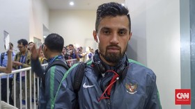 Bertemu Suporter Indonesia, Stefano Lilipaly Terpukau