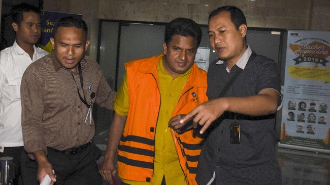 Pengacara Rajesh menyebut kliennya dicecar 30 pertanyaan oleh KPK terkait kasus dugaan suap pemutihan pajak PT E.K Prima Ekspor Indonesia sebesar Rp78 miliar.