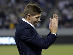 Steven Gerrard Tolak Selebrasi Juara Bareng Liverpool
