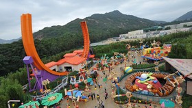 Pemandangan Kosong di Disneyland Hong Kong