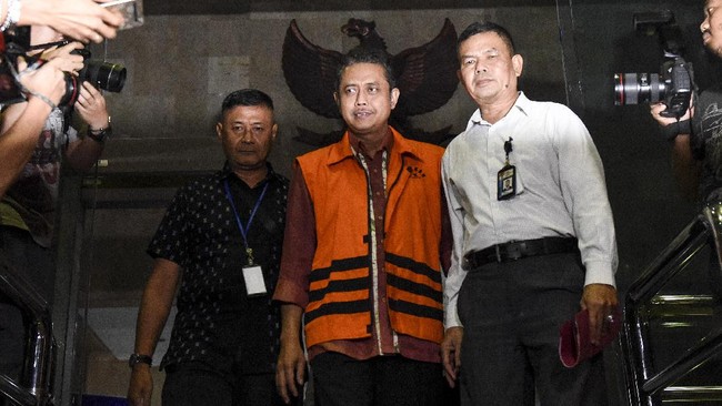 Dengan menjabat sebagai Kepala Sub Direktorat Bukti Permulaan Direktorat Penegakan Hukum Ditjen Pajak, HS sebenarnya sudah memiliki penghasilan yang tinggi.