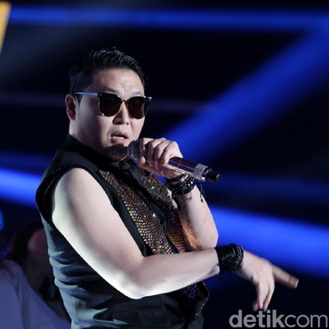 Lirik Lagu Terjemahan Happier - PSY feat. Crush
