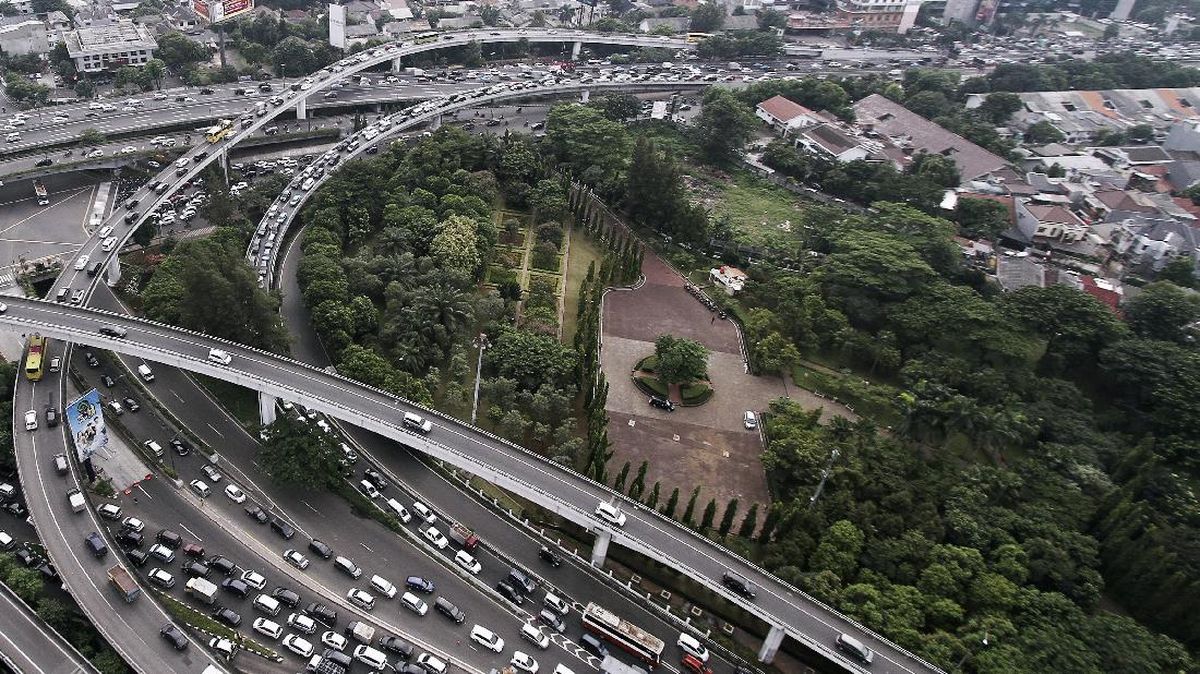 Rano Karno Bicara Jalan Bertingkat untuk Atasi Macet Jakarta