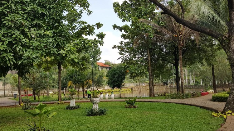 Intip lima taman yang indah dan bagus untuk tempat wisata keluarga di Jagakarsa, Jakarta Selatan. Kelima taman ini ramah anak lho, Bunda.
