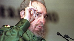 Fidel Castro Tutup Usia