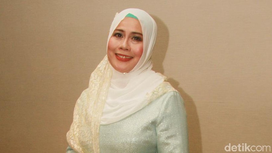 Selebriti, Artis, Penyanyi,