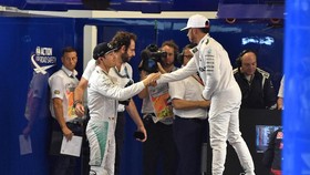 Hamilton: Selamat untuk Rosberg
