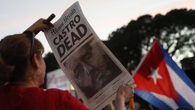 Duka dan Gembira untuk Fidel Castro