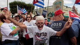 Miami Berpesta Sepeninggal Fidel Castro