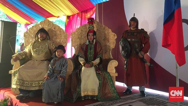 Kini, mengunjungi Mongolia tidak perlu menggunakan pesawat terbang. Cukup dengan mengunjungi Tanjung Lesung di Pandeglang, Banten.