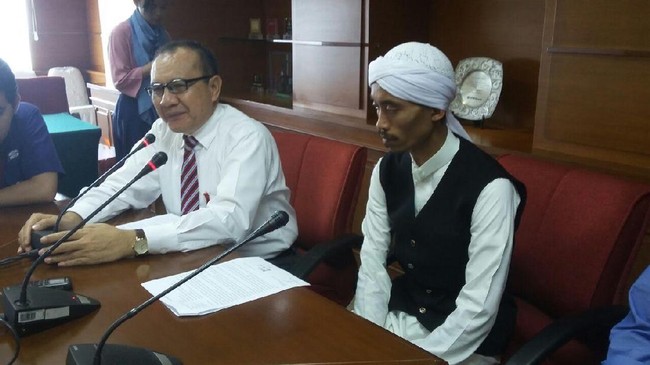 Pemilik KSP Pandawa Mandiri Group disebut membawa kabur uang lebih dari Rp20 miliar milik anggotanya. Nuryanto sudah tersangka dan dicari polisi.