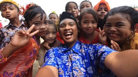 Tinggalkan Pekerjaan Bagus Demi Ngajar di Sekolah Pelosok