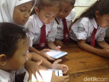 Bun, Jangan Marahi Anak di Depan Umum Saat Ketahuan Nyontek Ya