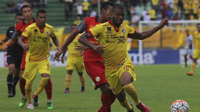 Masih dalam suasana hari raya Idul Fitri, laga kandang Sriwijaya FC menjamu Perseru pun diundur. Semula laga tersebut dijadwalkan pada 3 Juli 2017.