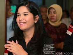 Sempat Foto dengan Bupati Karawang Positif Corona, Annisa Pohan: Saya Negatif