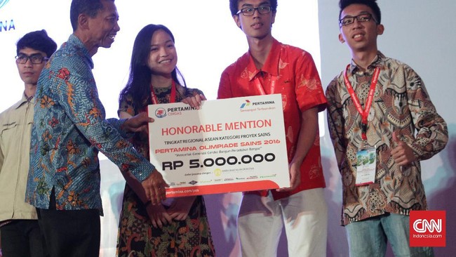 Tiga proyek sains di ajang Pertamina Olimpiade Sains 2016 sama-sama mencoba meneliti tentang sumber energi listrik baru. Apa saja sumber listrik baru itu?