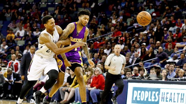LA Lakers yang kini mengandalkan rookie Brandon Ingram masih belum bisa bangkit setelah ditinggal Kobe Bryant yang telah memutuskan pensiun.