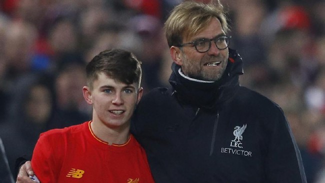 Manajer Liverpool Juergen Klopp mengatakan tak ingin berlebihan memberikan pujian kepada para pemainnya, terutama pemain muda.