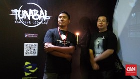 Demi Game Tumbal, Rela 'Berburu' Setan