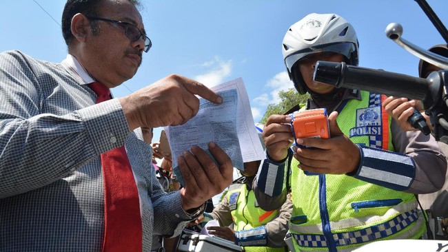 E-Tilang akan dihubungkan dan terintegrasi dengan sistem pembayaran virtual, khususnya program pemerintah seperti e-Samsat, ETC, ERP hingga parkir.